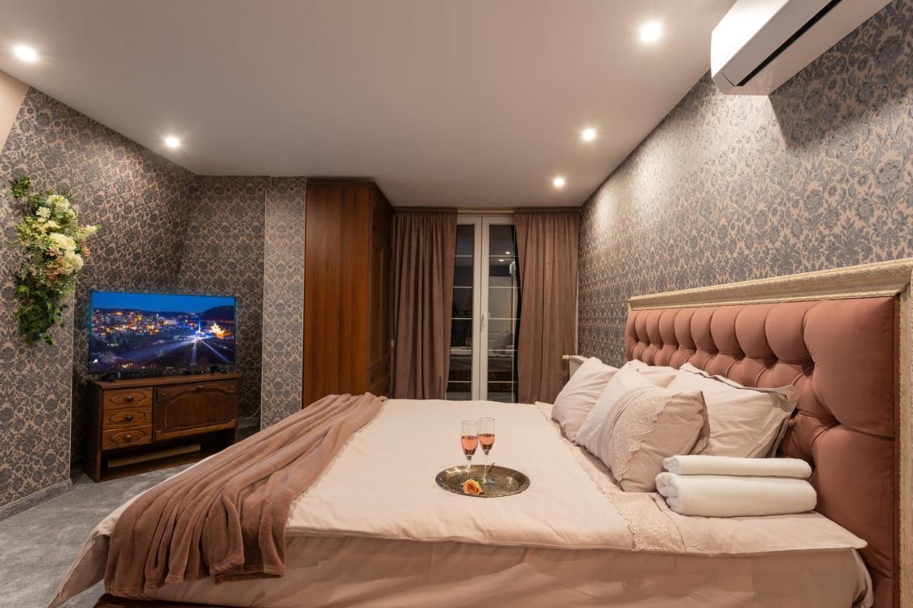 Luxury Private House In City Center Veliko Tarnovo Eksteriør billede